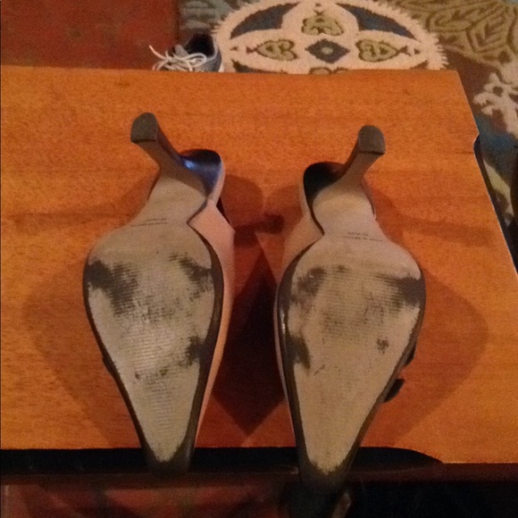 6 1/2 M natural /brown dress heels - Picture 4 of 7